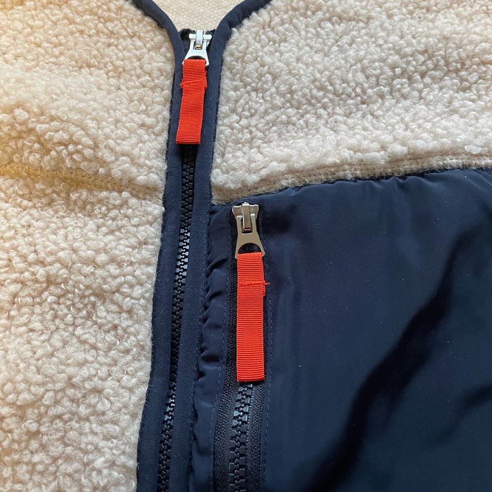 H & M Sherpa Vest View 2